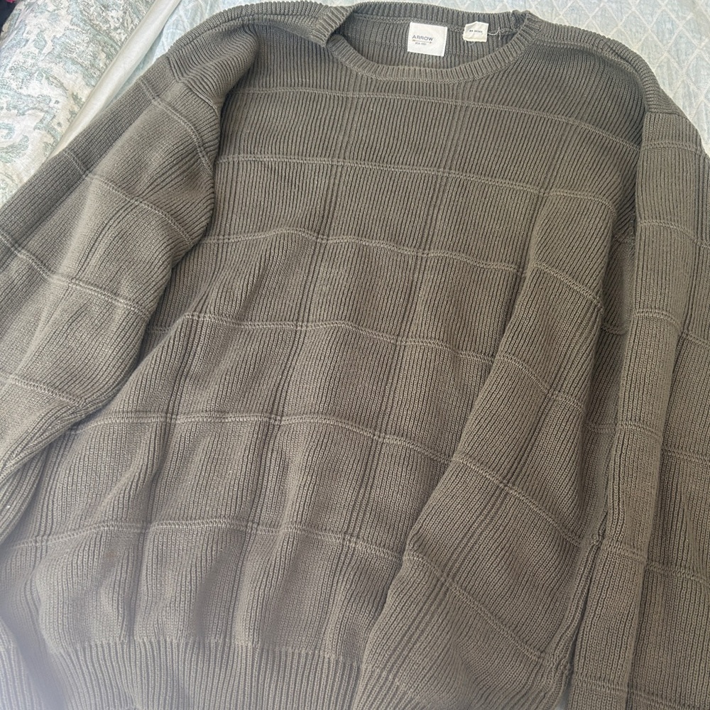 Vintage Arrow Sweater
